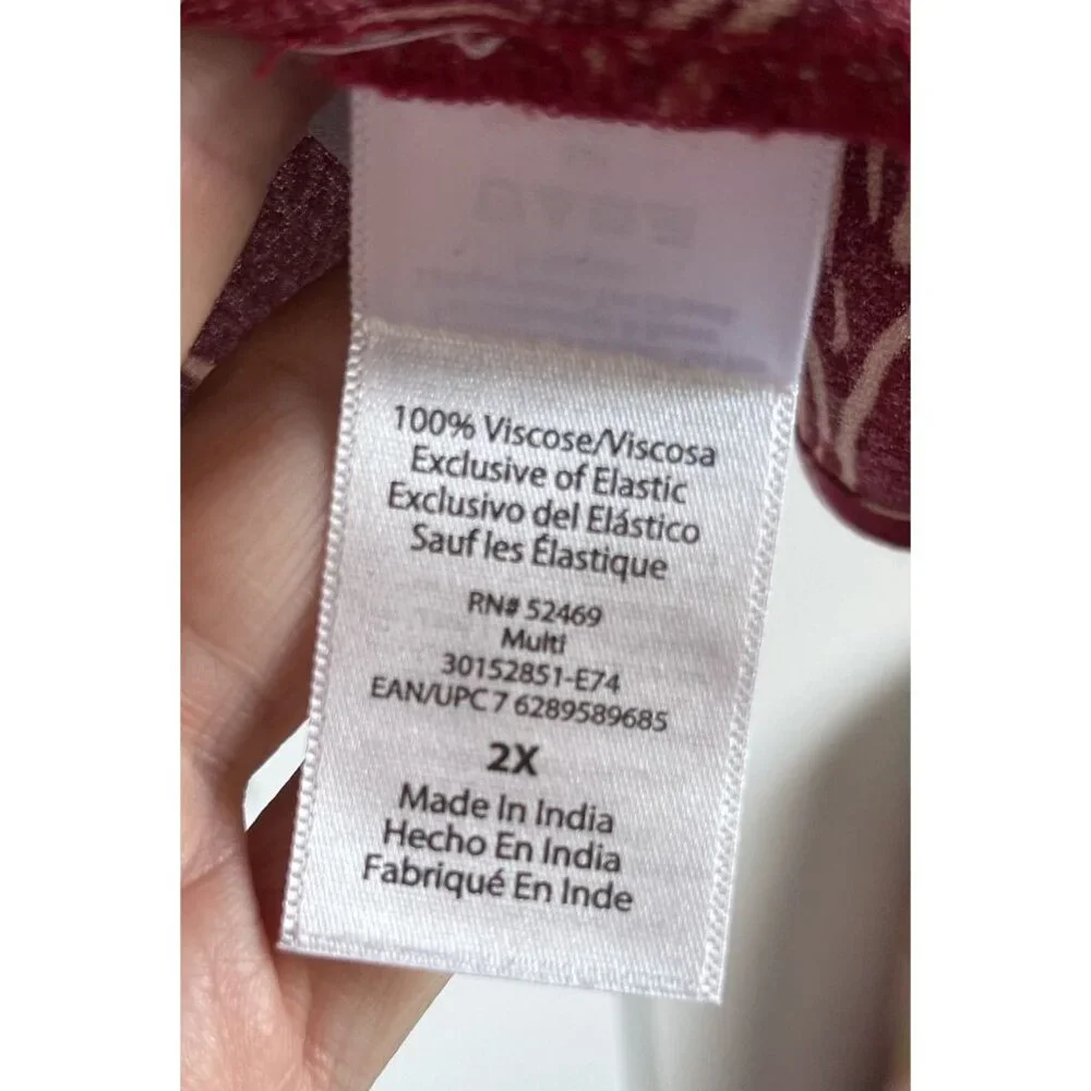 Sofía Jeans By Sofía Vergara Womens 2X Burgundy Viscose Floral Blouse Smocking - Picture 6 of 7